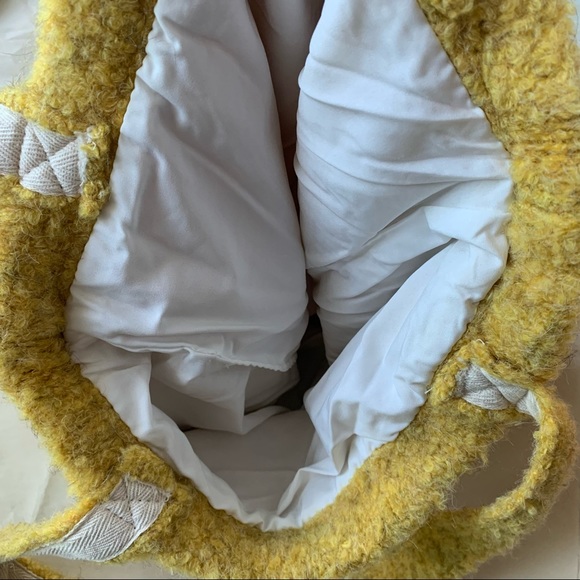 UO Knit Tote Bag - Picture 3 of 4